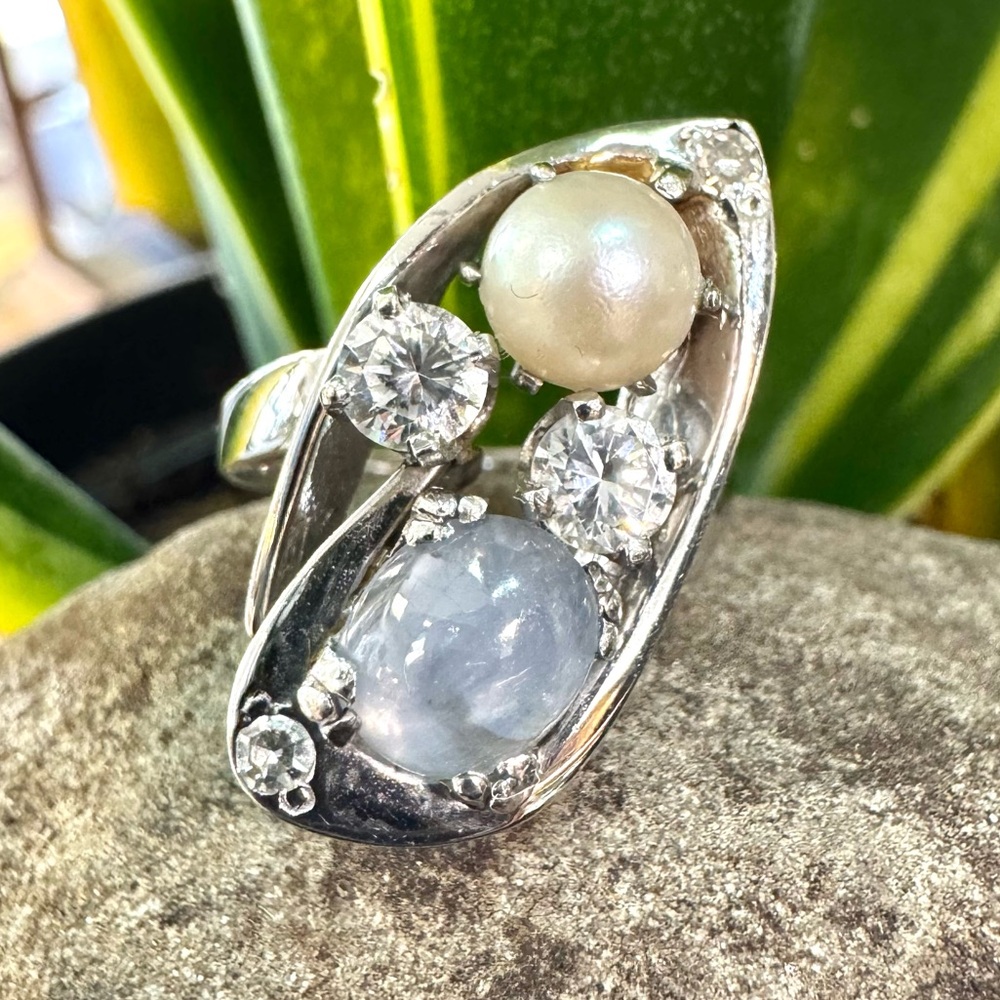 Platinum Artisan Star Sapphire Goshenite Pearl and Diamond accent ring